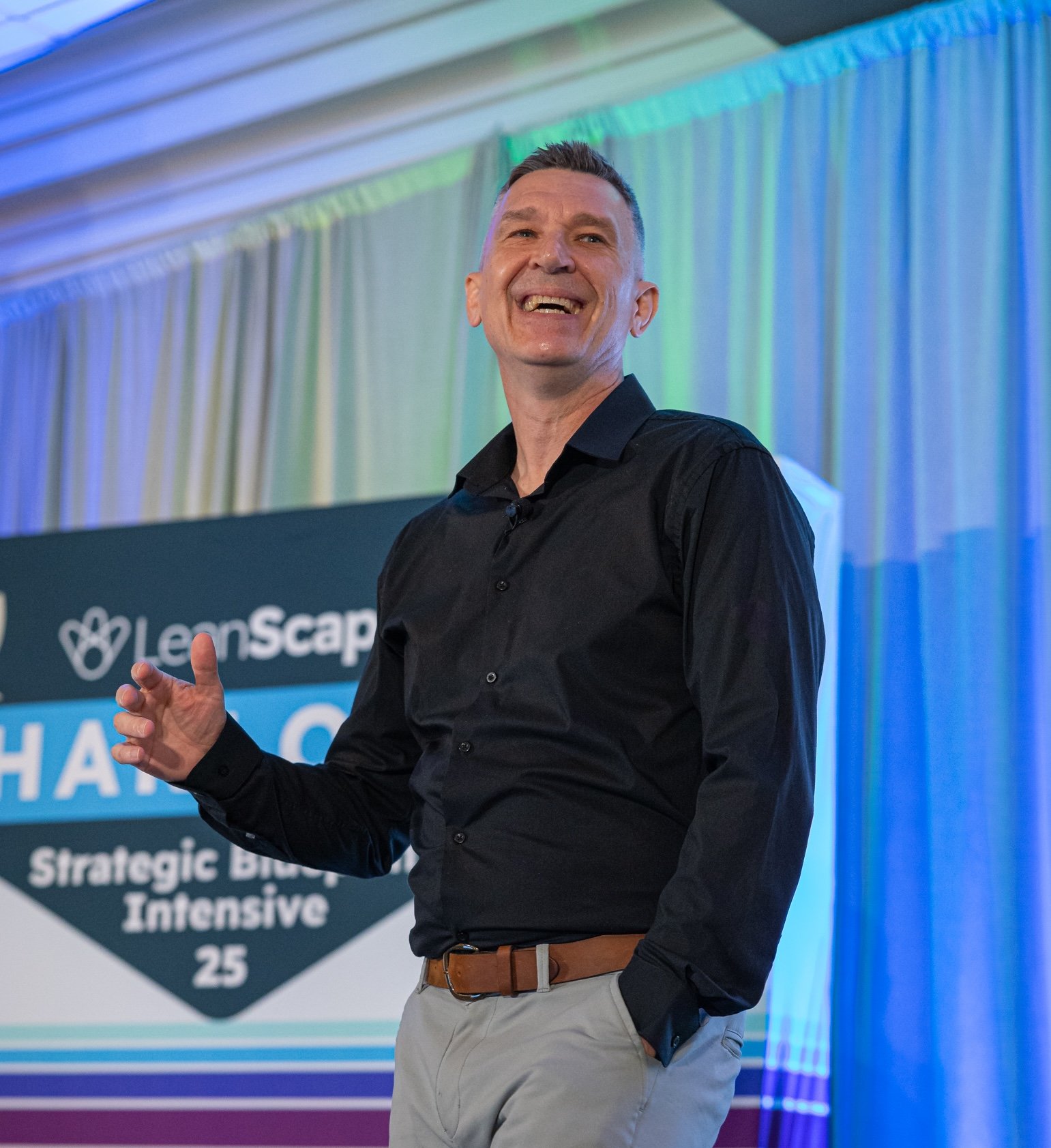 Headshot of Mike Lysecki